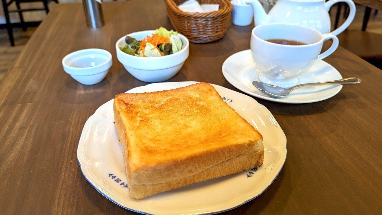 http://morning.tokyo-review.com/PXL_20230315_224052372.MP.jpg