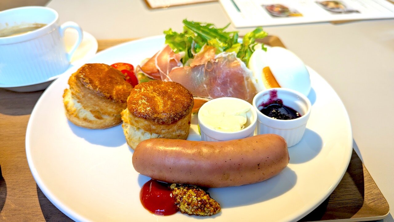 http://morning.tokyo-review.com/PXL_20231024_234804872.MP.jpg