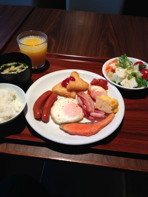 朝食ビュッフェ
