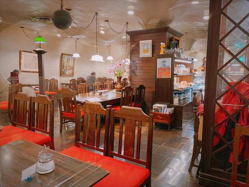 朝日珈琲サロン 胡町店 店内