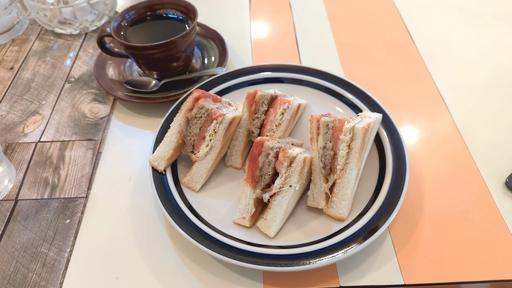 トマトチーズハンバーグサンド