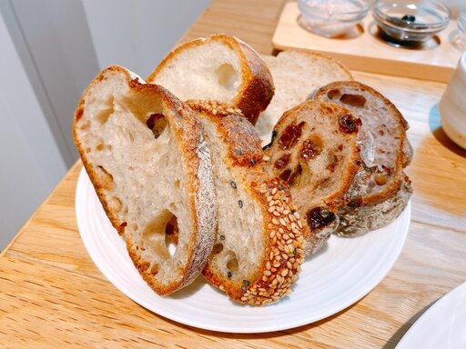 おかわりパン