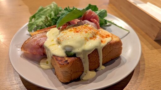 フレンチトースト エッグベネディクト
