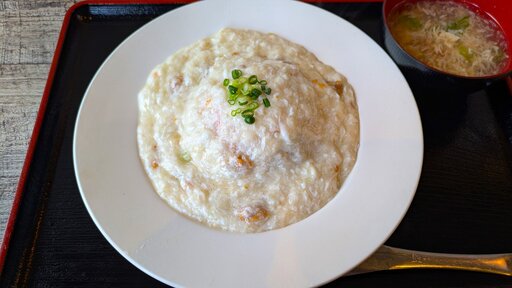 蟹チャーハンのウニフワフワあんかけ