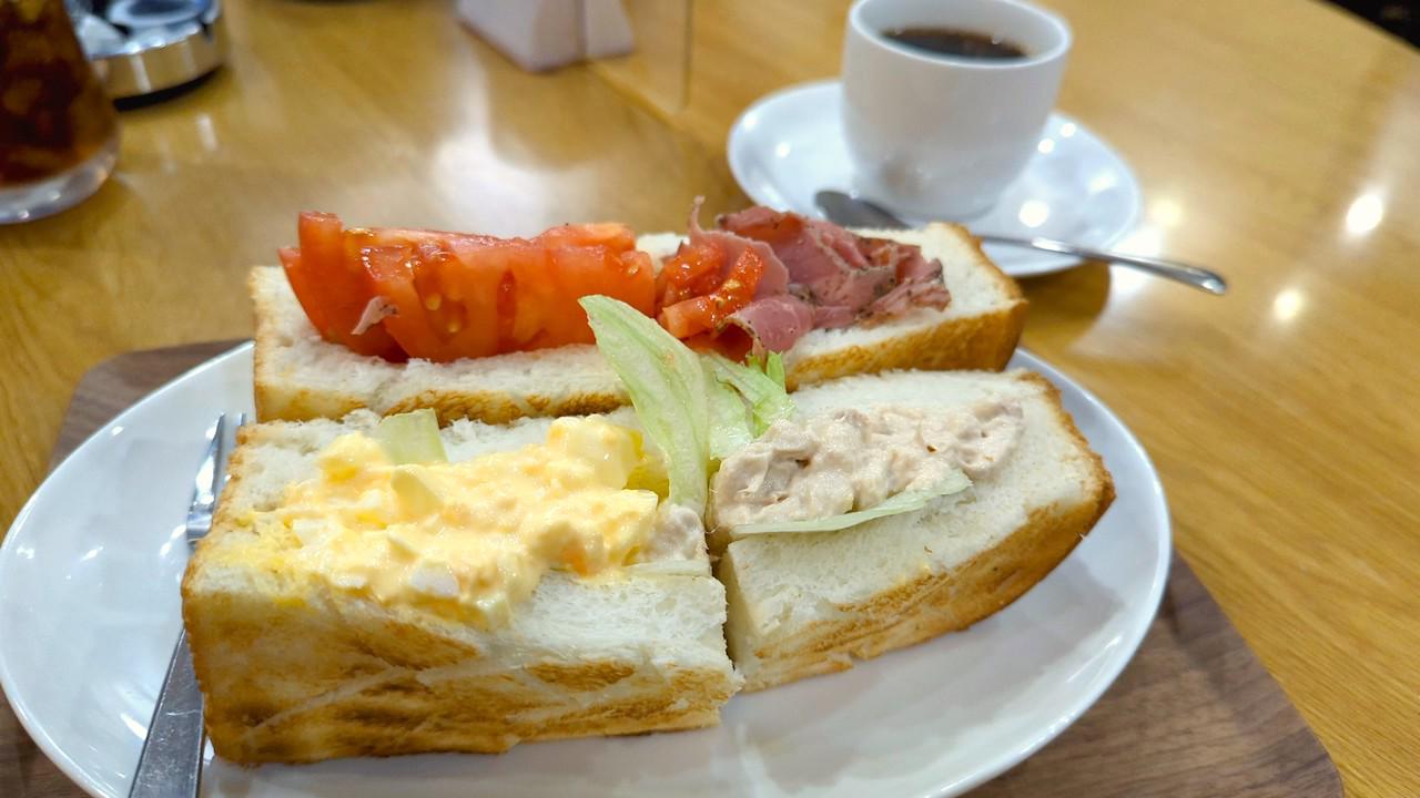 http://morning.tokyo-review.com/cameringo_20220613_083347.jpg