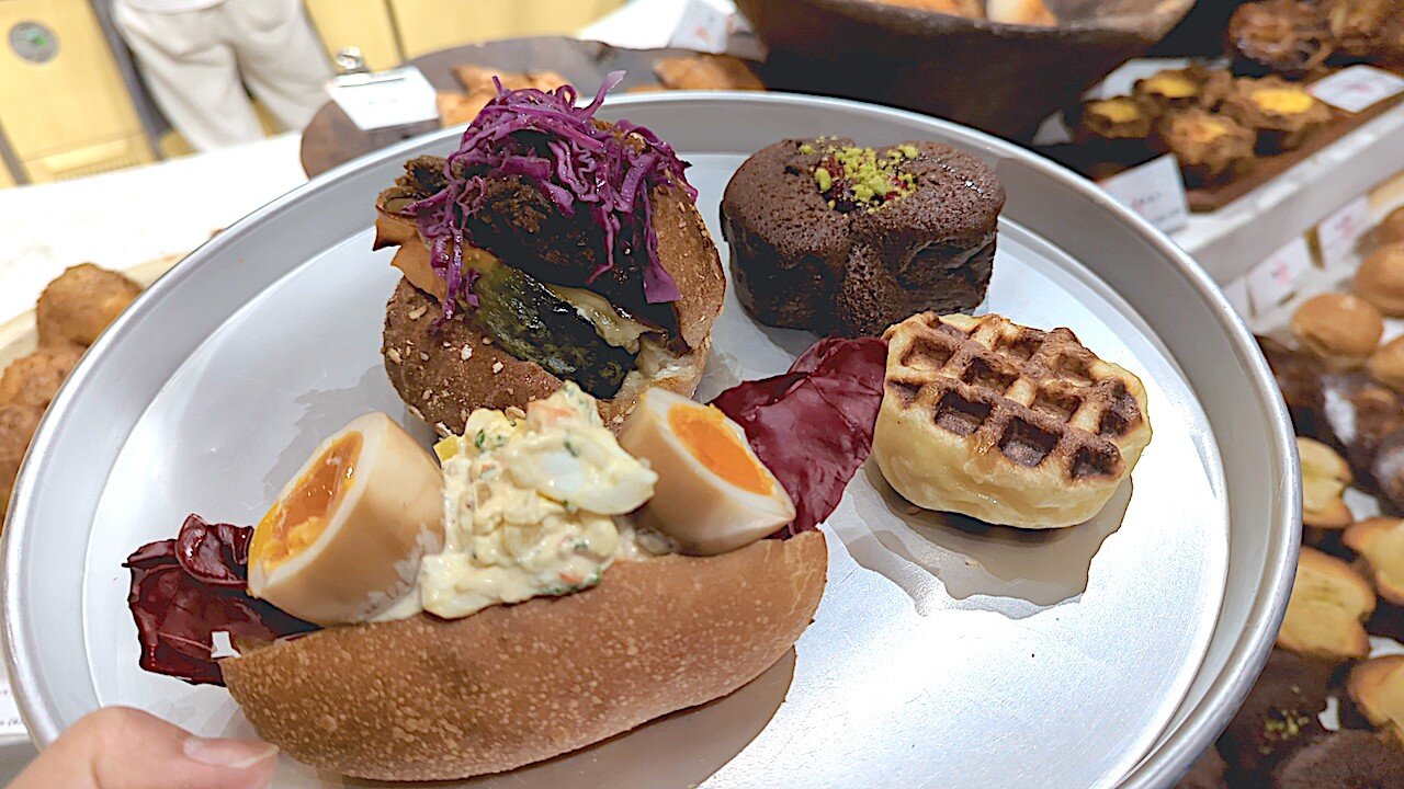 http://morning.tokyo-review.com/cameringo_20230213_095051.jpg