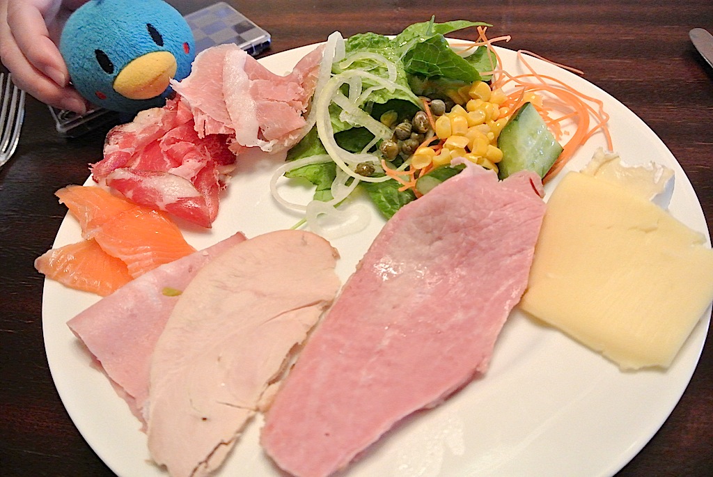 http://morning.tokyo-review.com/image/DSC_5568.JPG