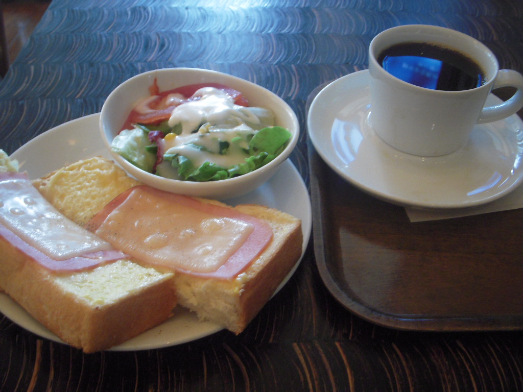 http://morning.tokyo-review.com/image3/DSCN0456.JPG