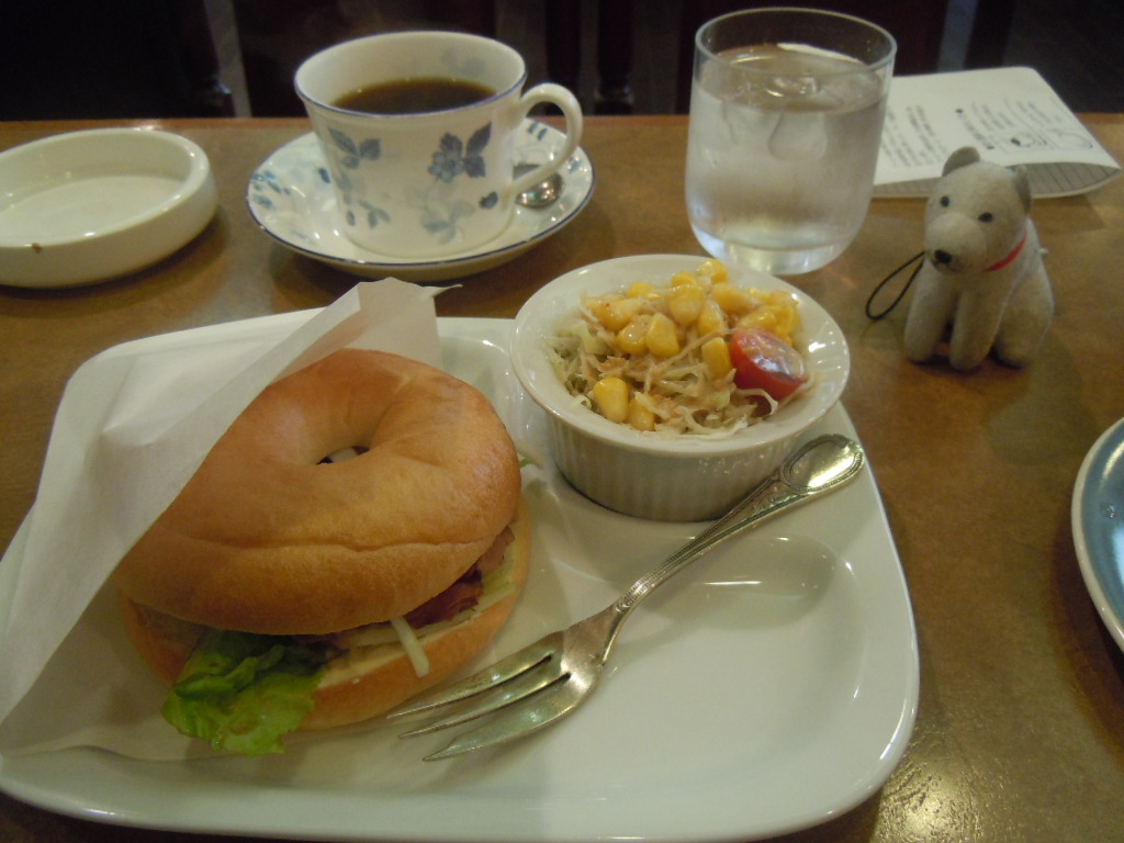 http://morning.tokyo-review.com/image3/DSCN2585.JPG