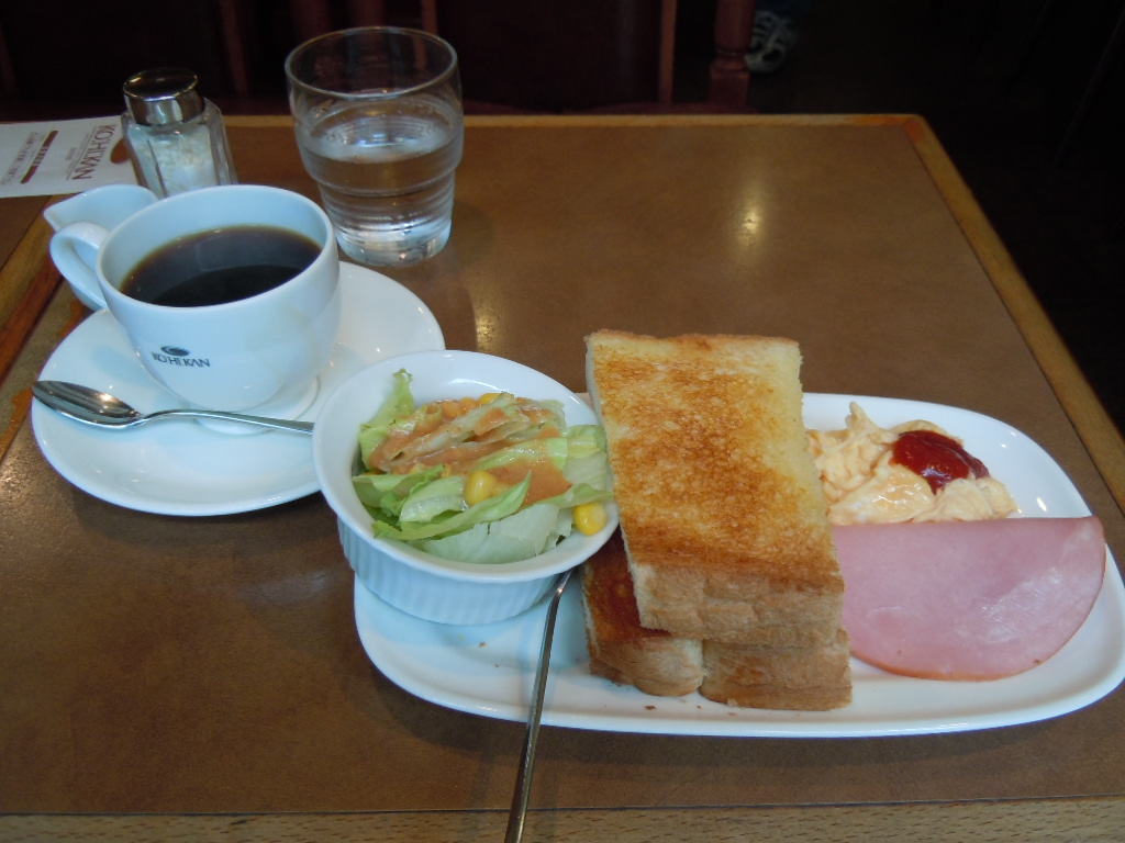 http://morning.tokyo-review.com/image3/DSCN3235%5B1%5D.JPG