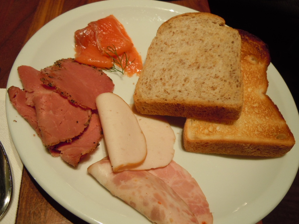 http://morning.tokyo-review.com/image3/DSCN8780.JPG