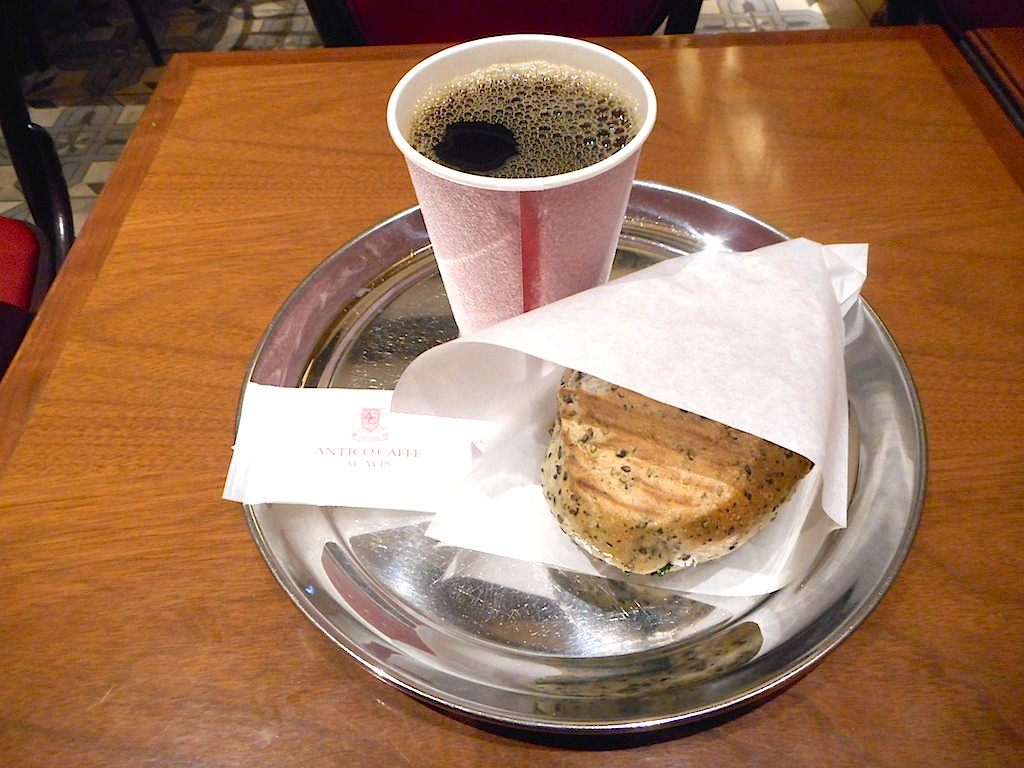 http://morning.tokyo-review.com/images/DSCN0157.JPG