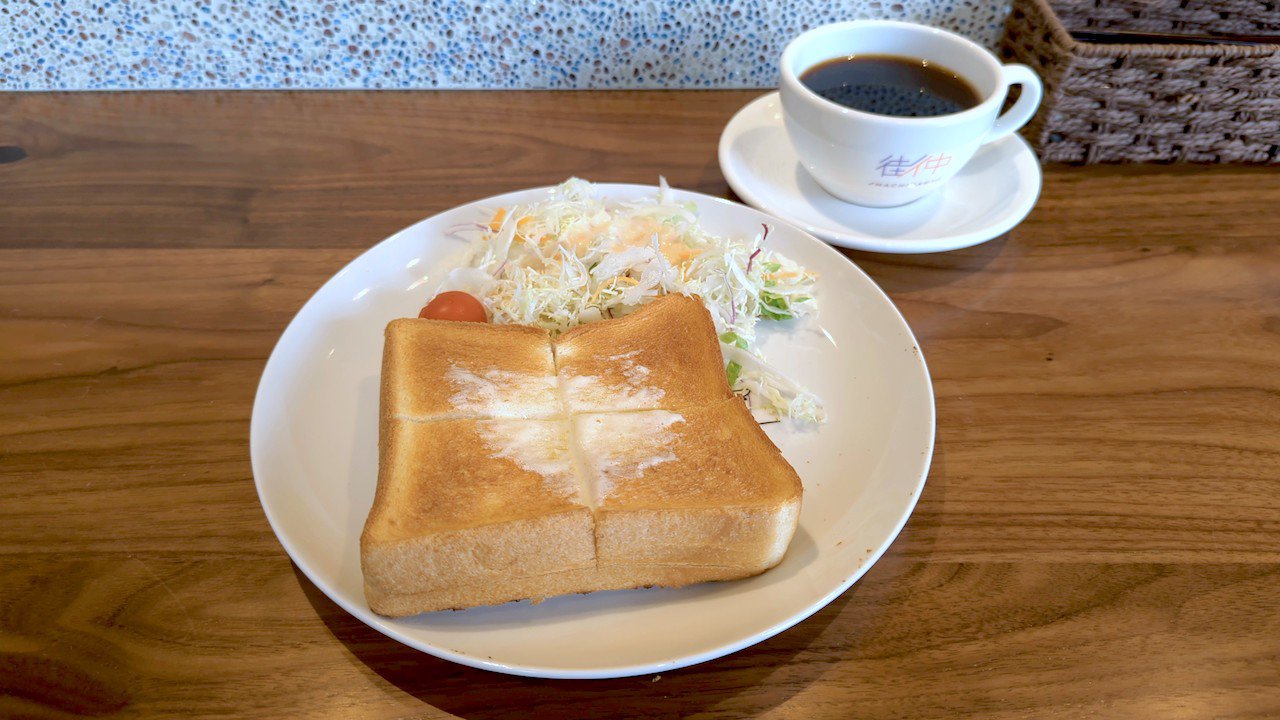 http://morning.tokyo-review.com/images/cameringo_20220813_084301.jpg