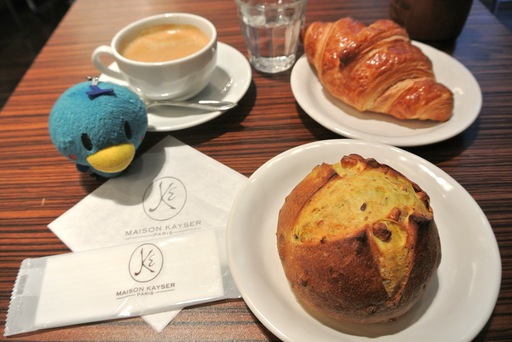 クロワッサンモーニングとキュルキュマ