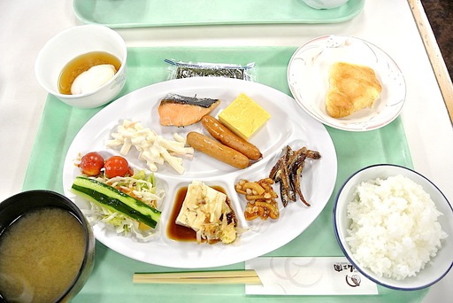 朝食ビュッフェ