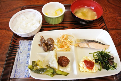 朝食ビュッフェ