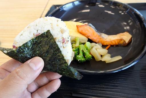 おにぎり