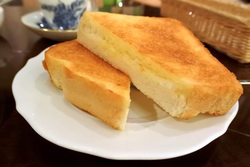 厚切りトースト