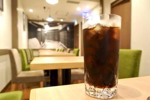 細長い店内